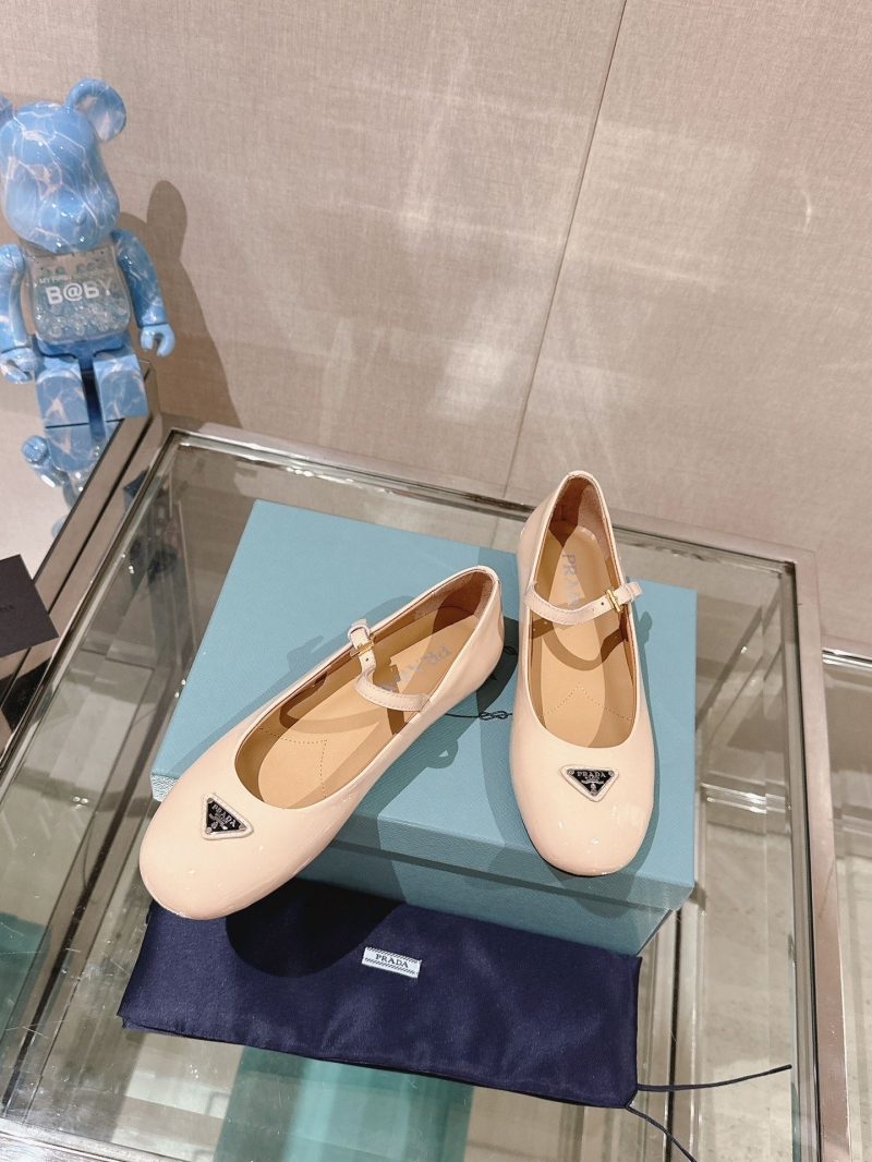 Prada flat shoes